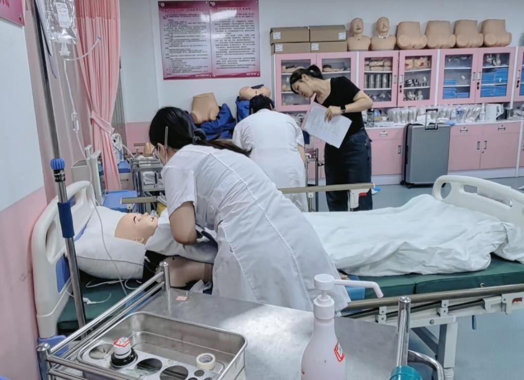 b32e06d2ecc4c4a79ad61380ddc41a6e